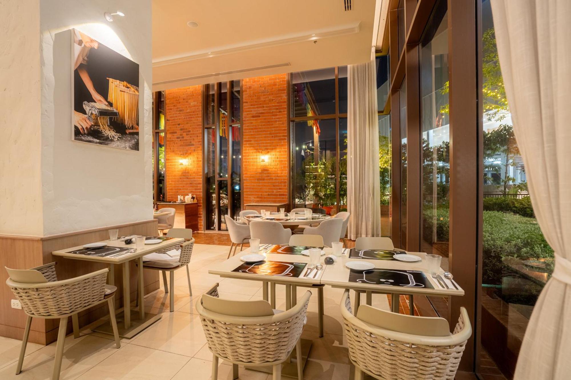 Hotel Centara Ubon Ubon Ratchathani Esterno foto